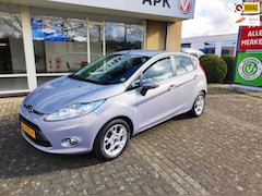 Ford Fiesta - 1.25 Titanium 5 deurs incl.nwe distr.set en nwe apk