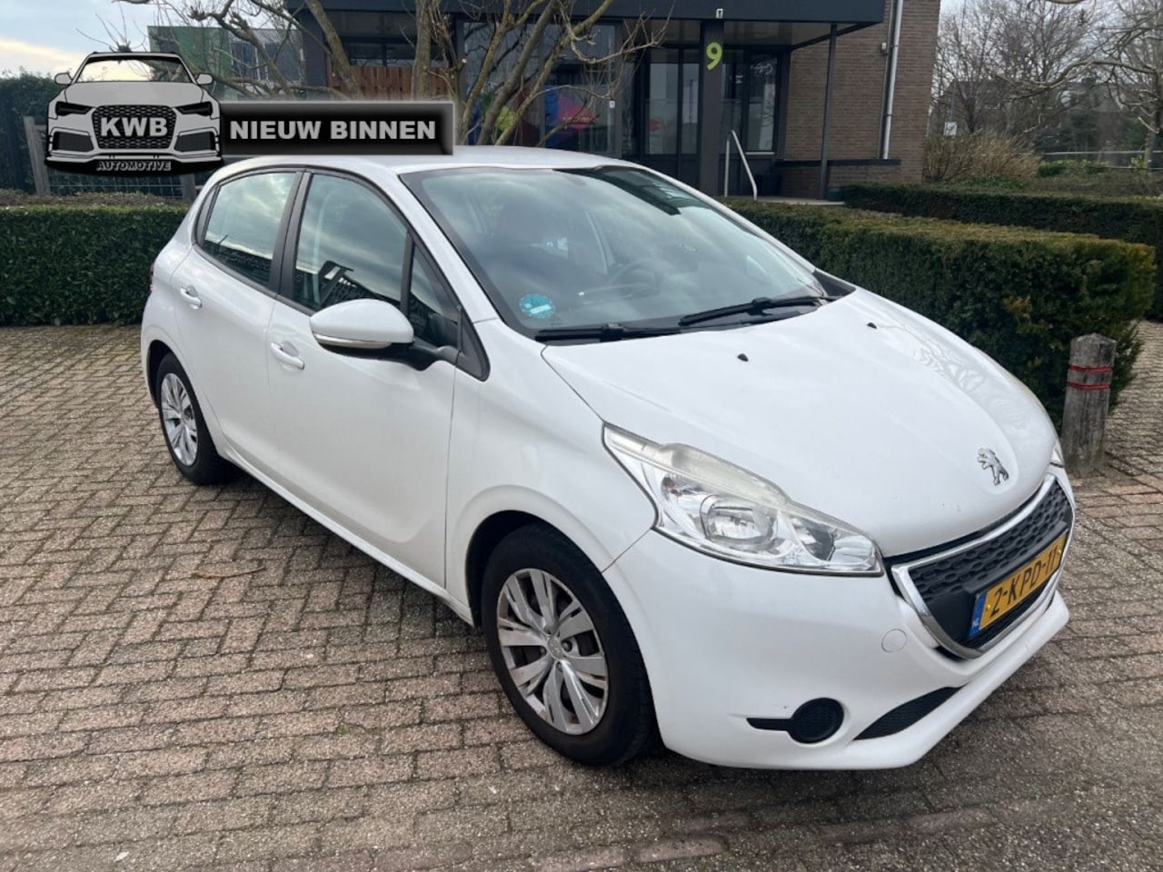 Peugeot 208 - 1.2 VTi Active 5Drs Dealer ondehouden NAP - AutoWereld.nl