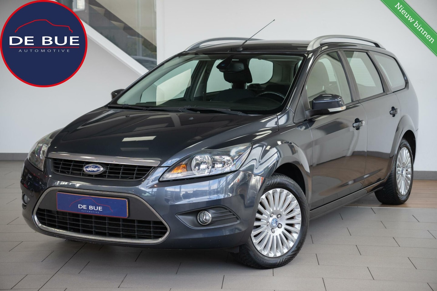 Ford Focus Wagon - 1.8 Limited Org NL NAP Airco Navi Trekhaak Full Service - AutoWereld.nl