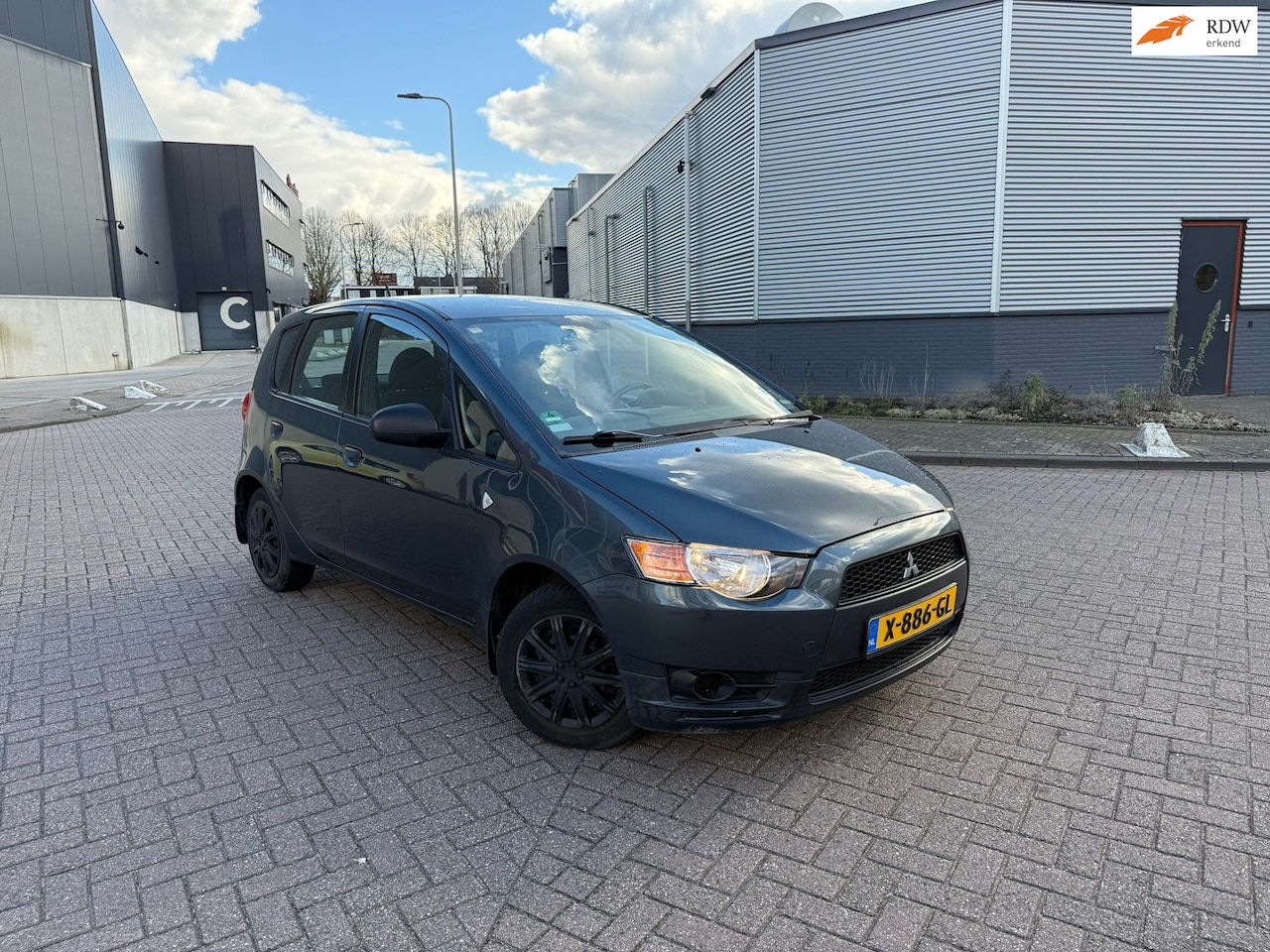 Mitsubishi Colt - 1.3 Inform Airco NEW APK 5 DR - AutoWereld.nl