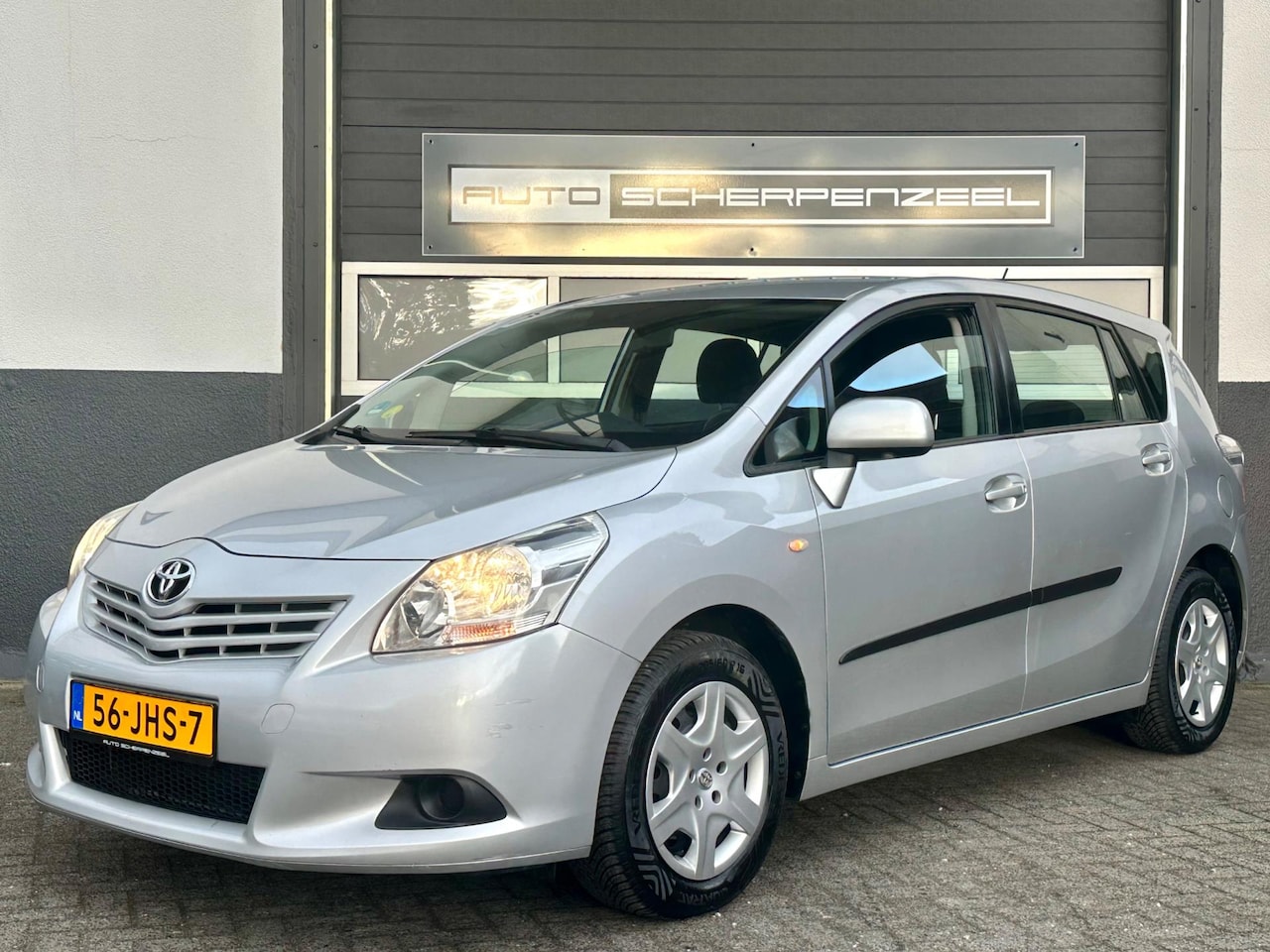 Toyota Verso - 1.6 VVT-i Comfort I AIRCO I RUIM I TREKHAAK I NL - AutoWereld.nl