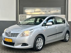 Toyota Verso - 1.6 VVT-i Comfort I AIRCO I RUIM I TREKHAAK I NL