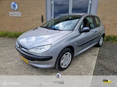 Peugeot 206 - 1.4 XR
