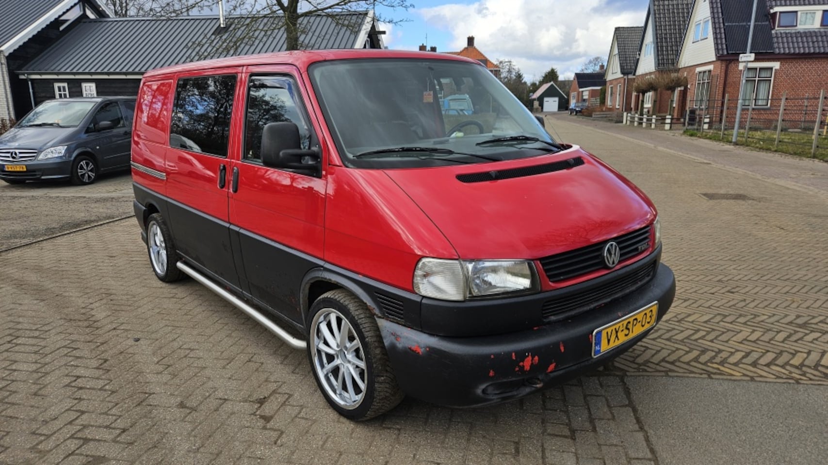 Volkswagen Transporter - 2.5 TDI 292 DC 2.5 TDI 292 DC - AutoWereld.nl