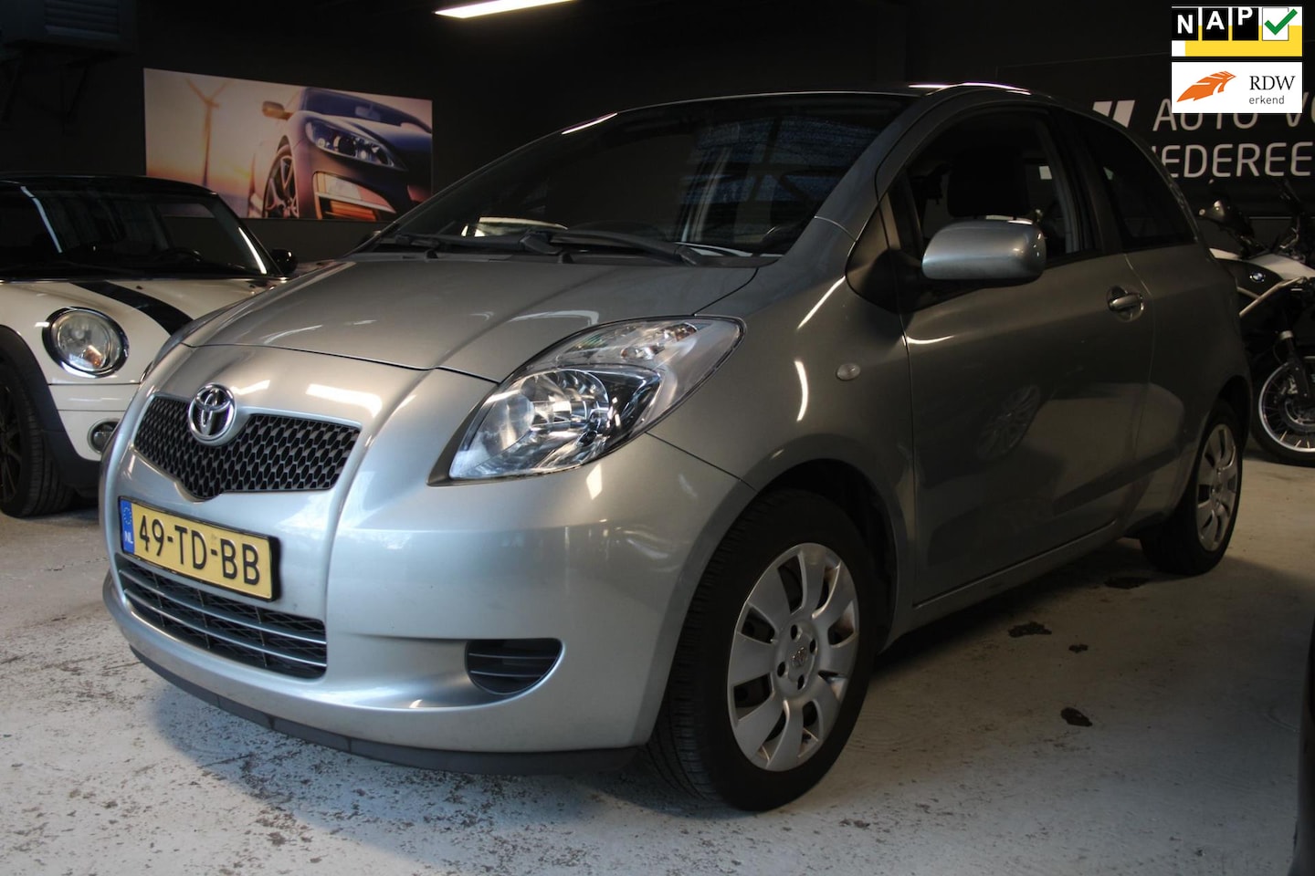 Toyota Yaris - 1.0 VVTi Sol / nieuwe apk / nap / airco / - AutoWereld.nl