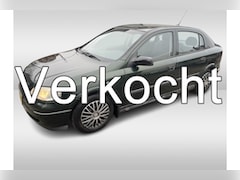 Opel Astra - 1.6 Edition Frisse Astra 8 klepper met airco 5 deuren geen schade of roest rijdt 100%