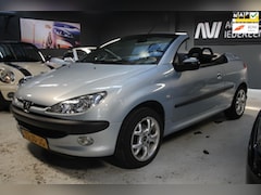 Peugeot 206 CC - 1.6-16V / APK / zeer netjes / dak werkt