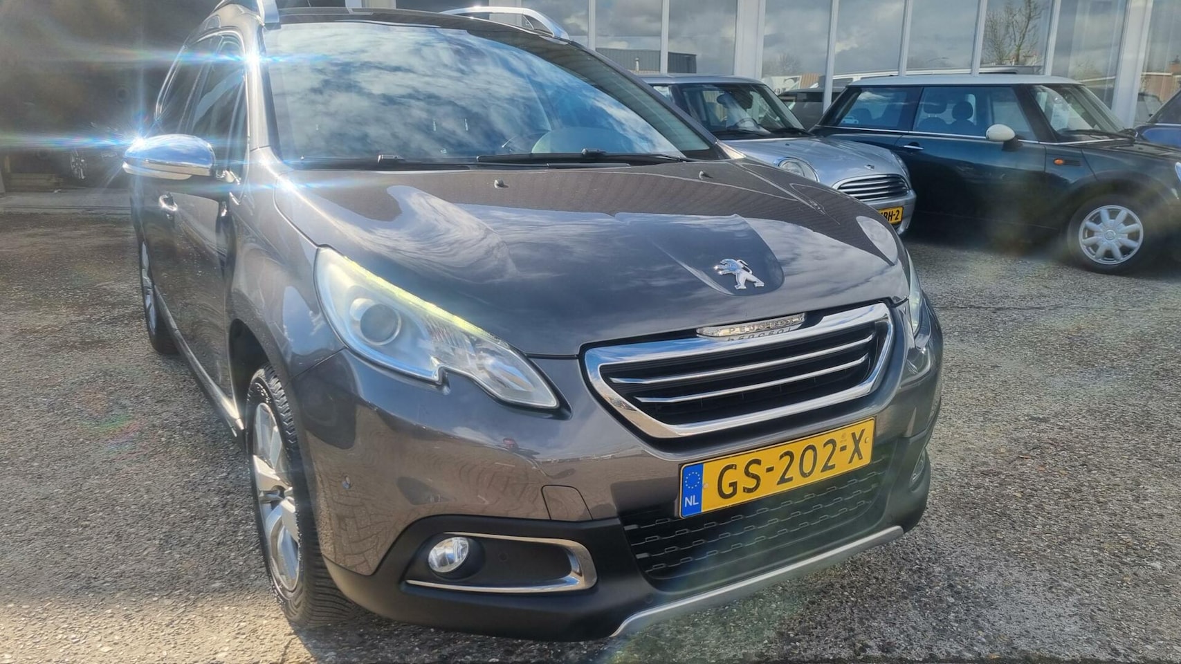 Peugeot 2008 - 1.2 PureTech Blue Lease Executive - AutoWereld.nl