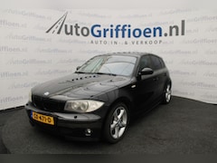 BMW 1-serie - 118i Executive nette 5-deurs met leer