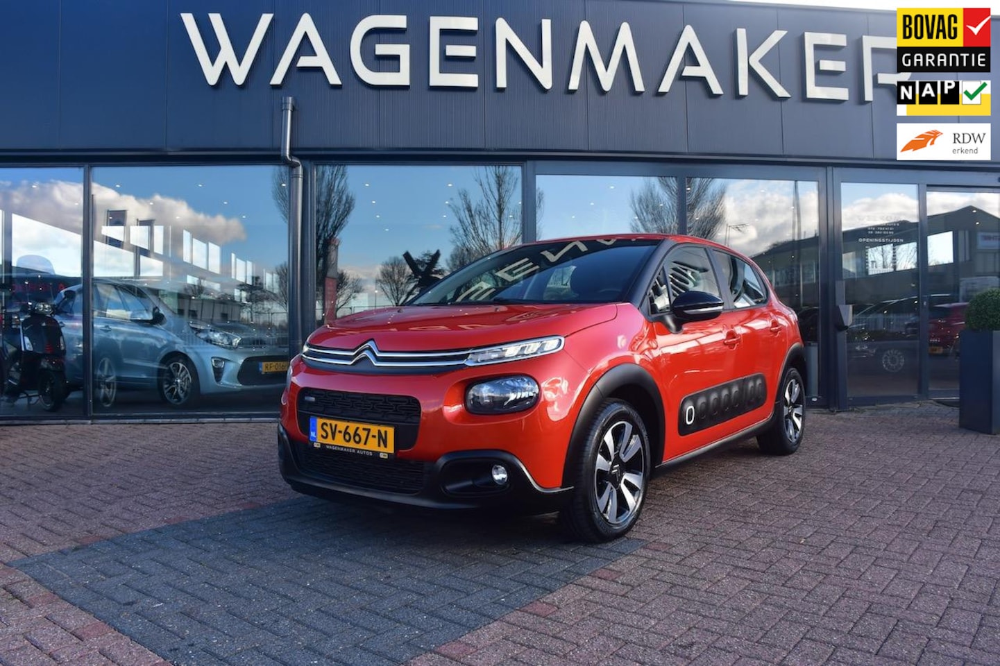 Citroën C3 - 1.2 PureTech Shine Airco|Cruise|NAVI|Carplay! - AutoWereld.nl