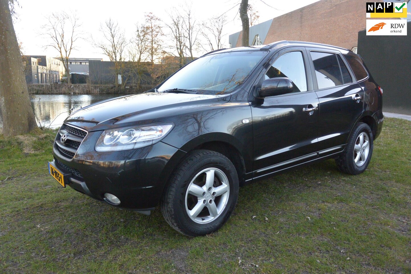 Hyundai Santa Fe - 2.2 CRDi VGT StyleVersion*grijs kenteken*automaat*airco*cruise*leer - AutoWereld.nl