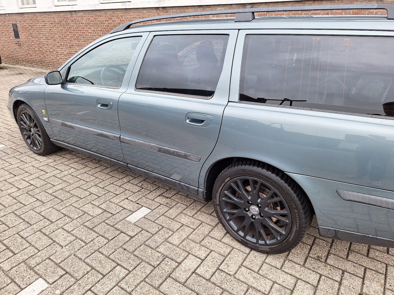 Volvo V70 - 2.4 Edition II - AutoWereld.nl