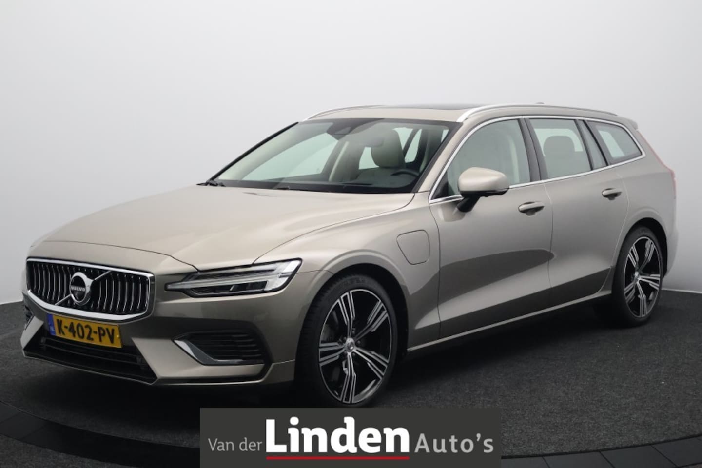 Volvo V60 - Recharge T8 AWD Automaat Inscription| 392 PK | Panoramadak | | Harmon Kardon | Memory Seat - AutoWereld.nl