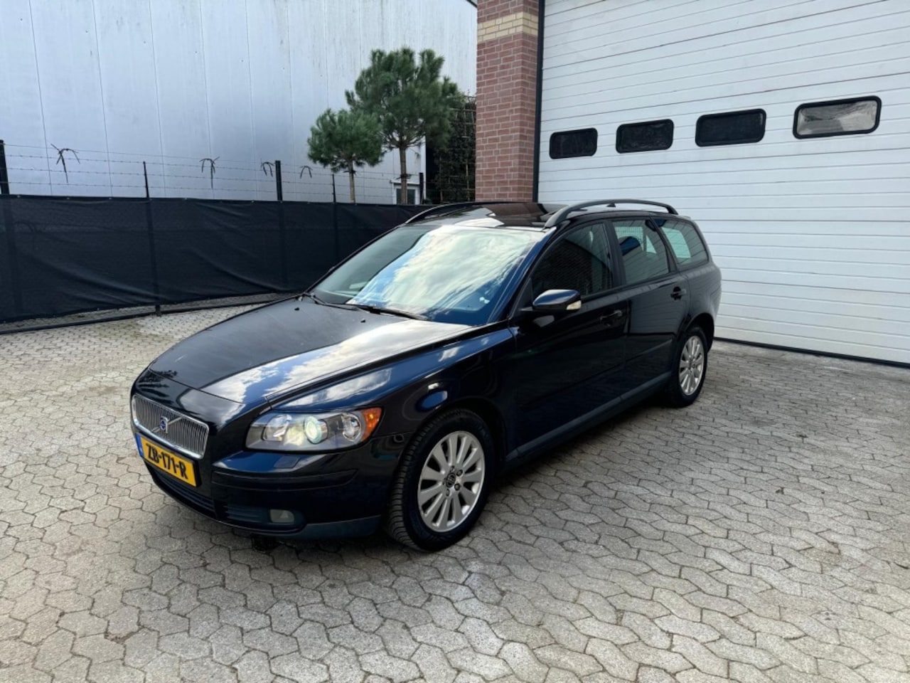 Volvo V50 - 2.4 170pk schuifdak xenon memory trekh. APK 5-26 - AutoWereld.nl