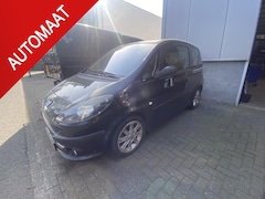 Peugeot 1007 - 1.6-16V Sporty