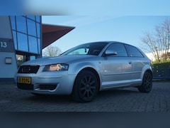 Audi A3 - 1.6 FSI Attraction 3e Eig/Cruise/Airco/Sportief