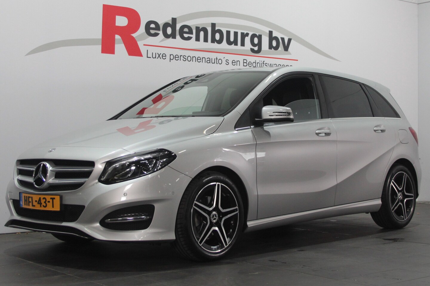 Mercedes-Benz B-klasse - 180 Prestige - Automaat - Navi / Bluetooth / Stoelverw. - AutoWereld.nl