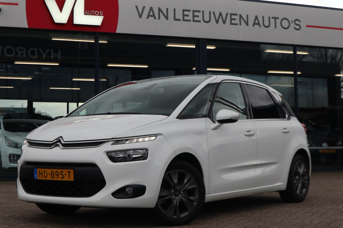 Citroën C4 Picasso - 1.2 PureTech Selection | Navigatie | Lichtmetalen velgen | APK 09-10-2025 | Trekhaak | - AutoWereld.nl