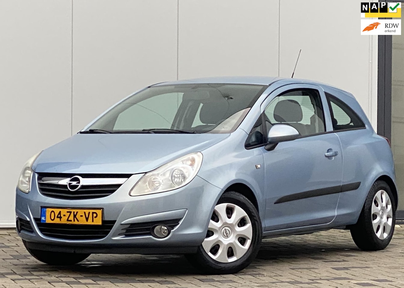 Opel Corsa - 1.2-16V Enjoy 3 DEURS AIRCO NAP KILOMETERS - AutoWereld.nl