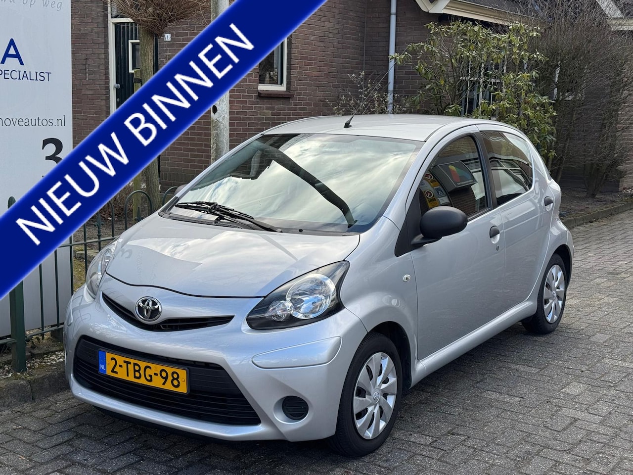 Toyota Aygo - 1.0 VVT-i Now 1.0 VVT-i Now - AutoWereld.nl