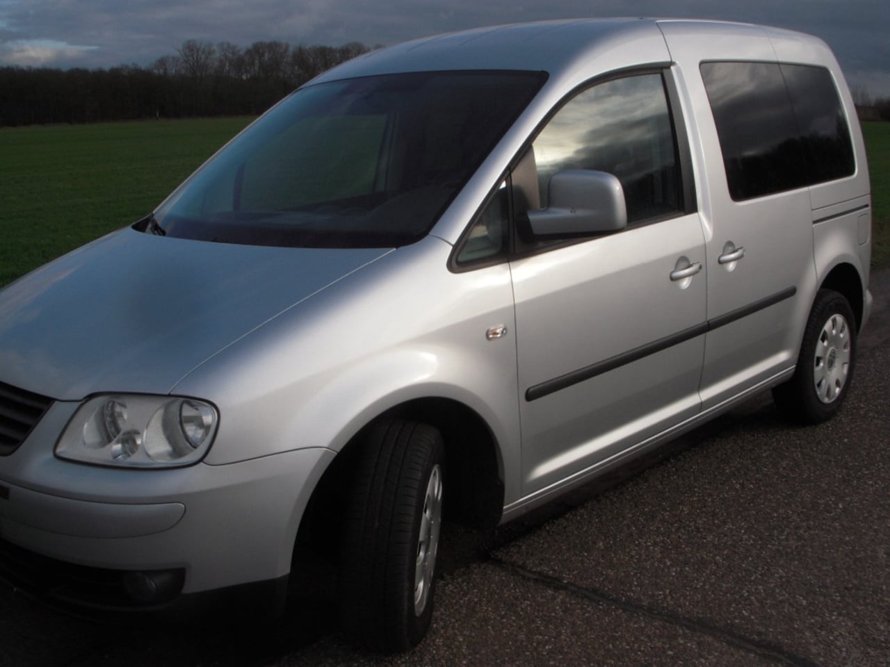 Volkswagen Caddy - Benz 1.6 Airco 5P.NOG 3 MEER - AutoWereld.nl