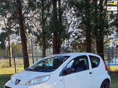 Peugeot 107 - 1.0-12V XR APK nieuw 136.000 km