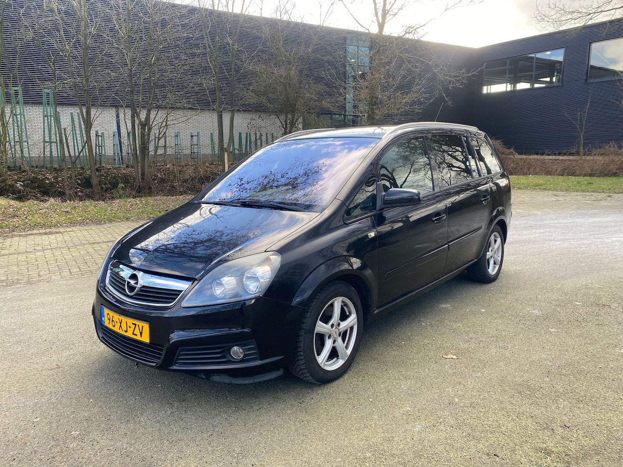 Opel Zafira - 2.2 Temptation - AutoWereld.nl