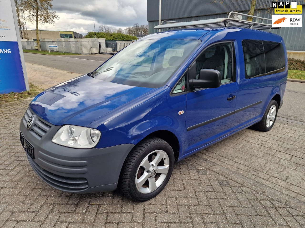 Volkswagen Caddy Maxi - 1.9 TDI Trendline 5p. 1.9 TDI Trendline 5p., Import Belgie, Inruil mogelijk. - AutoWereld.nl