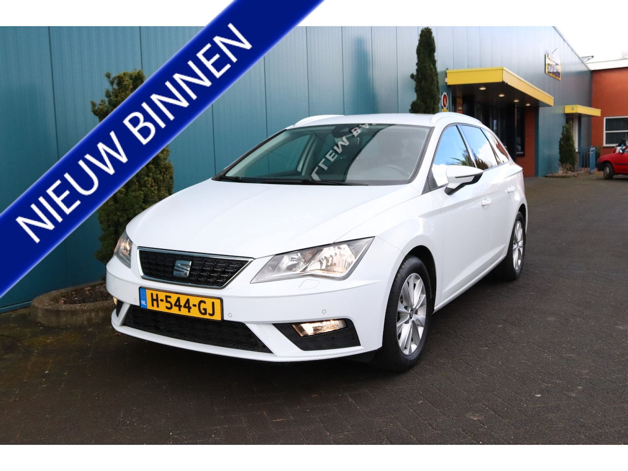 Seat Leon ST - 1.0 TSI Style Ultimate Edition Winter ECC|CRUISE|CARPLAY|NAV|KEYLESS|DIGI.DASHB|A.R.CAM|PD - AutoWereld.nl