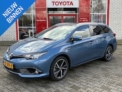 Toyota Auris Touring Sports - 1.8 HYBRID DYNAMIC ULTIMATE STOELVERW PANO-DAK PARK-SENSOREN CLIMA CRUISE NAVI 17" LM-VELG