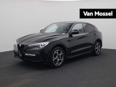 Alfa Romeo Stelvio - 2.0 T AWD Sprint | Automaat | Half-Leder | Navigatie | Climate control | Parkeer sensoren