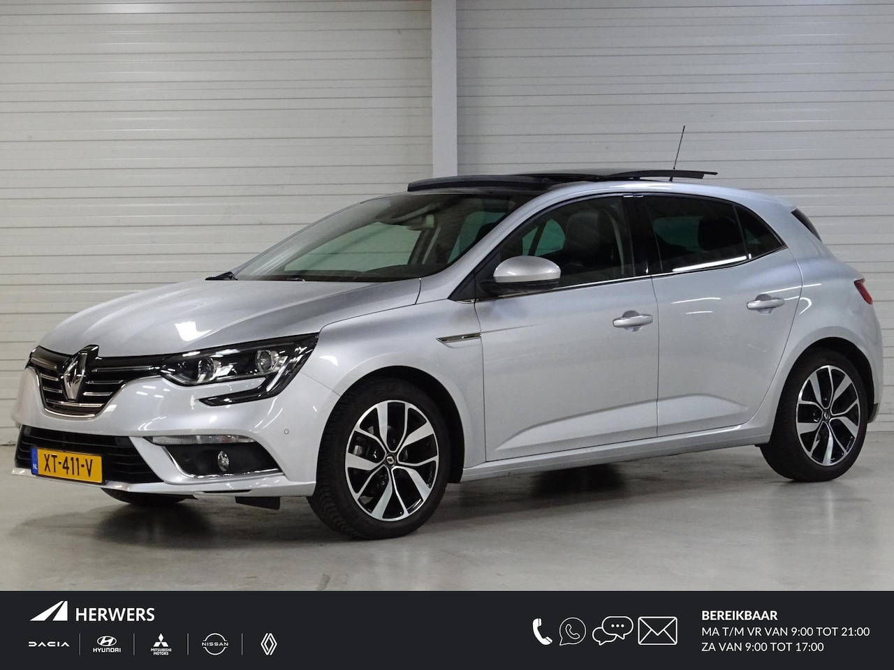 Renault Mégane - 1.3 TCe Bose /  Glazen Schuif/kanteldak / Bose Audio / Afneembare Trekhaak 1650 KG / Stoel - AutoWereld.nl