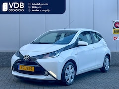 Toyota Aygo - 1.0 VVT-i x-play Navi | Camera | Airco | NAP