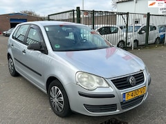 Volkswagen Polo - 1.2-12V Trendline airco elektrische ramen