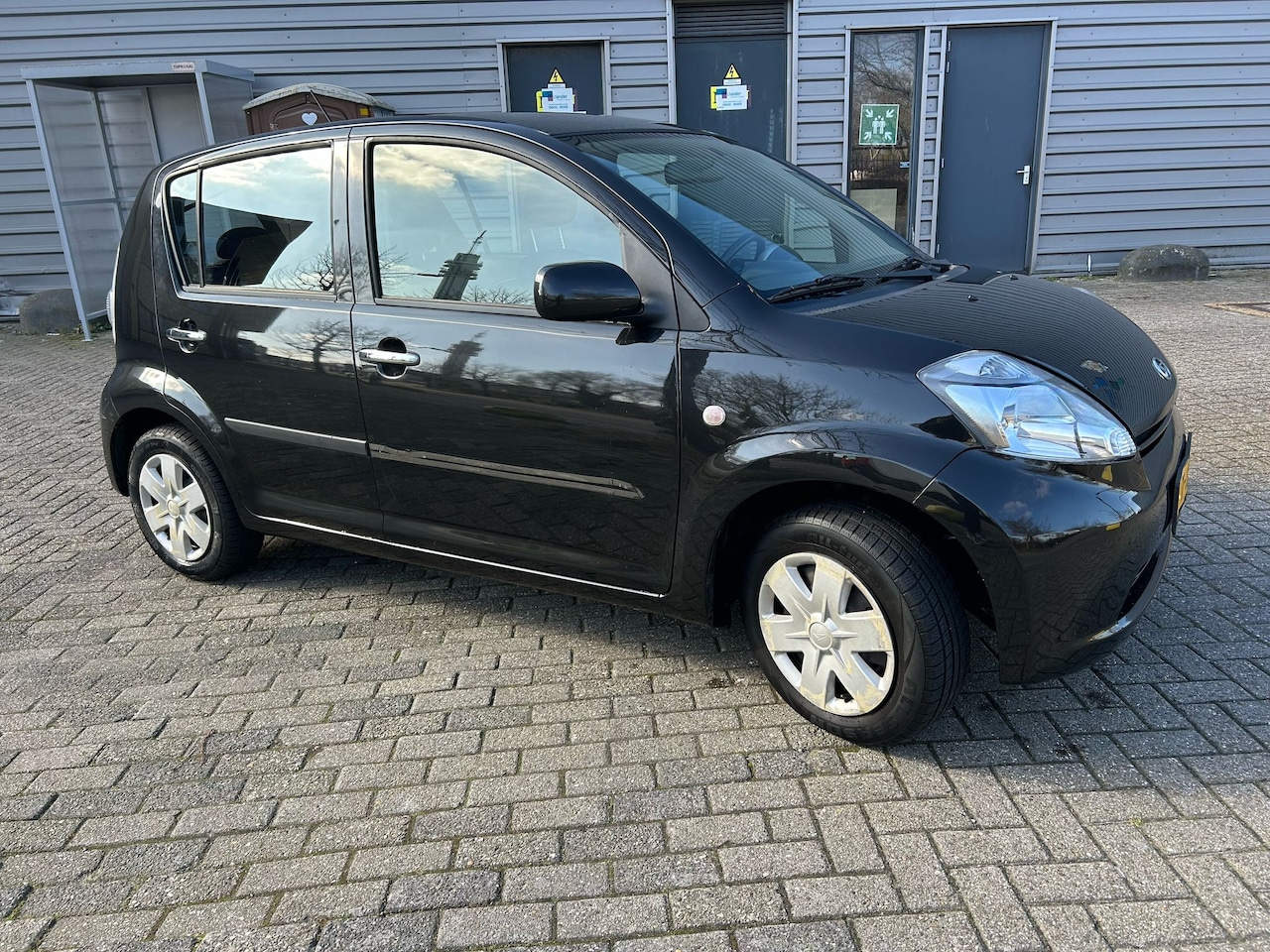 Daihatsu Sirion 2 - 1.3-16V Comfort - AutoWereld.nl