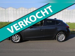 Mazda 3 - 3 1.5 S met Navigatie