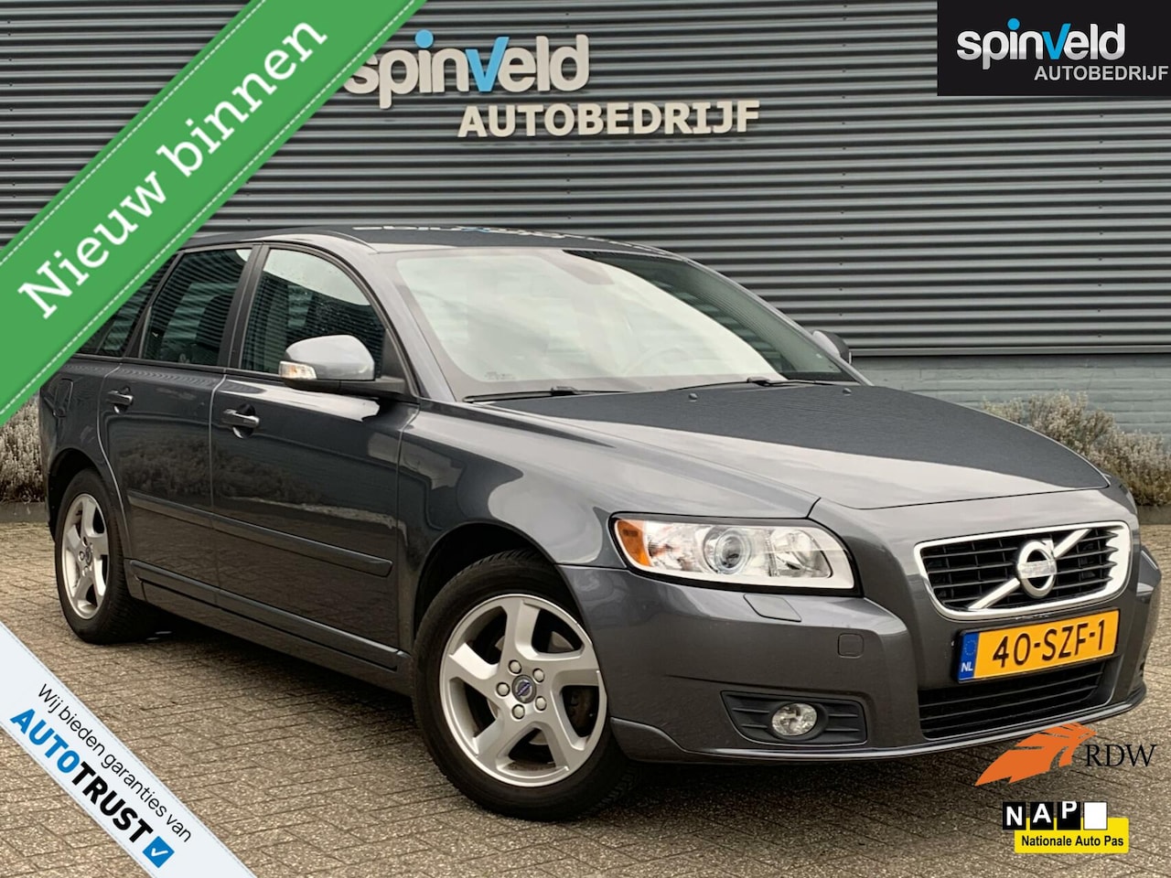 Volvo V50 - 2.0 Limited Edition BJ`12 NAP NL Navi Leder Trekhaak - AutoWereld.nl