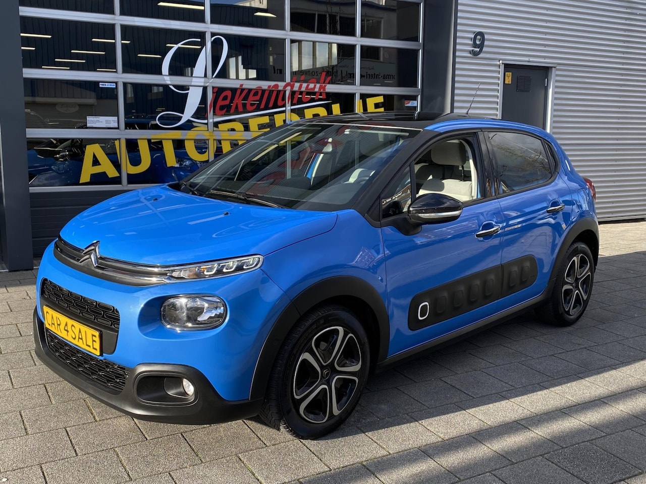 Citroën C3 - 1.2 PureTech S&S Shine - Panorama dak I Navigatie I Airco I PDC I Sport velgen I Dealer on - AutoWereld.nl