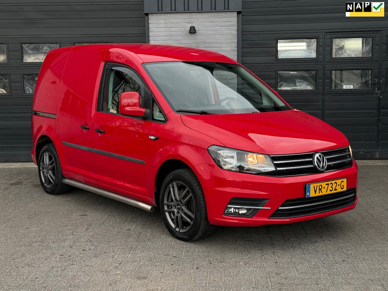 Volkswagen Caddy - 1.6 TDI L1H1 Comfortline 1.6 TDI L1H1 Comfortline, Dsg, Stuurwielbediening, Navi - AutoWereld.nl