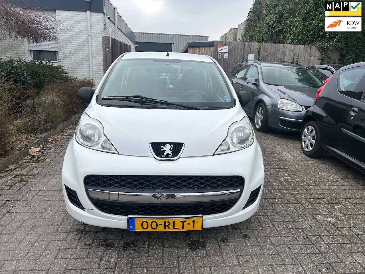 Peugeot 107 - 1.0-12V XR 1.0-12V XR - AutoWereld.nl