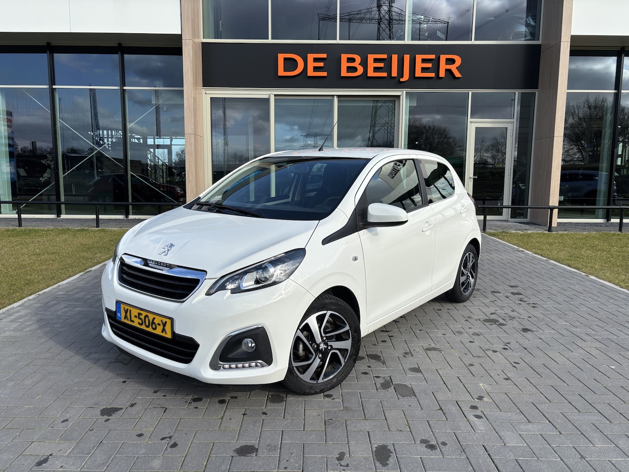 Peugeot 108 - 1.0 e-VTi Allure Navi I Camera I Airco - AutoWereld.nl