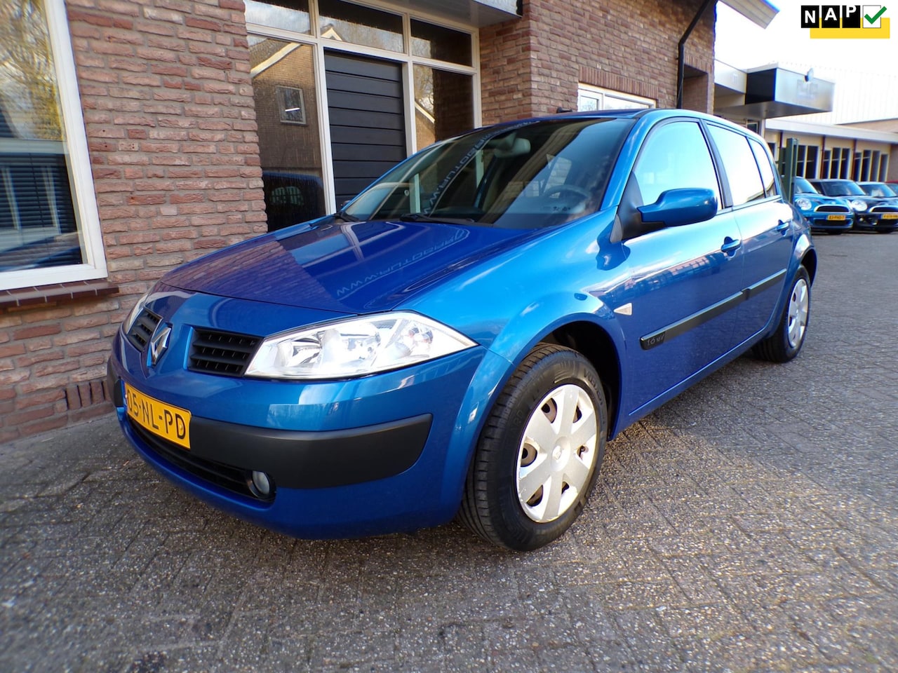 Renault Mégane - 1.6-16V Expression Comfort 1.6-16V Expression Comfort - AutoWereld.nl