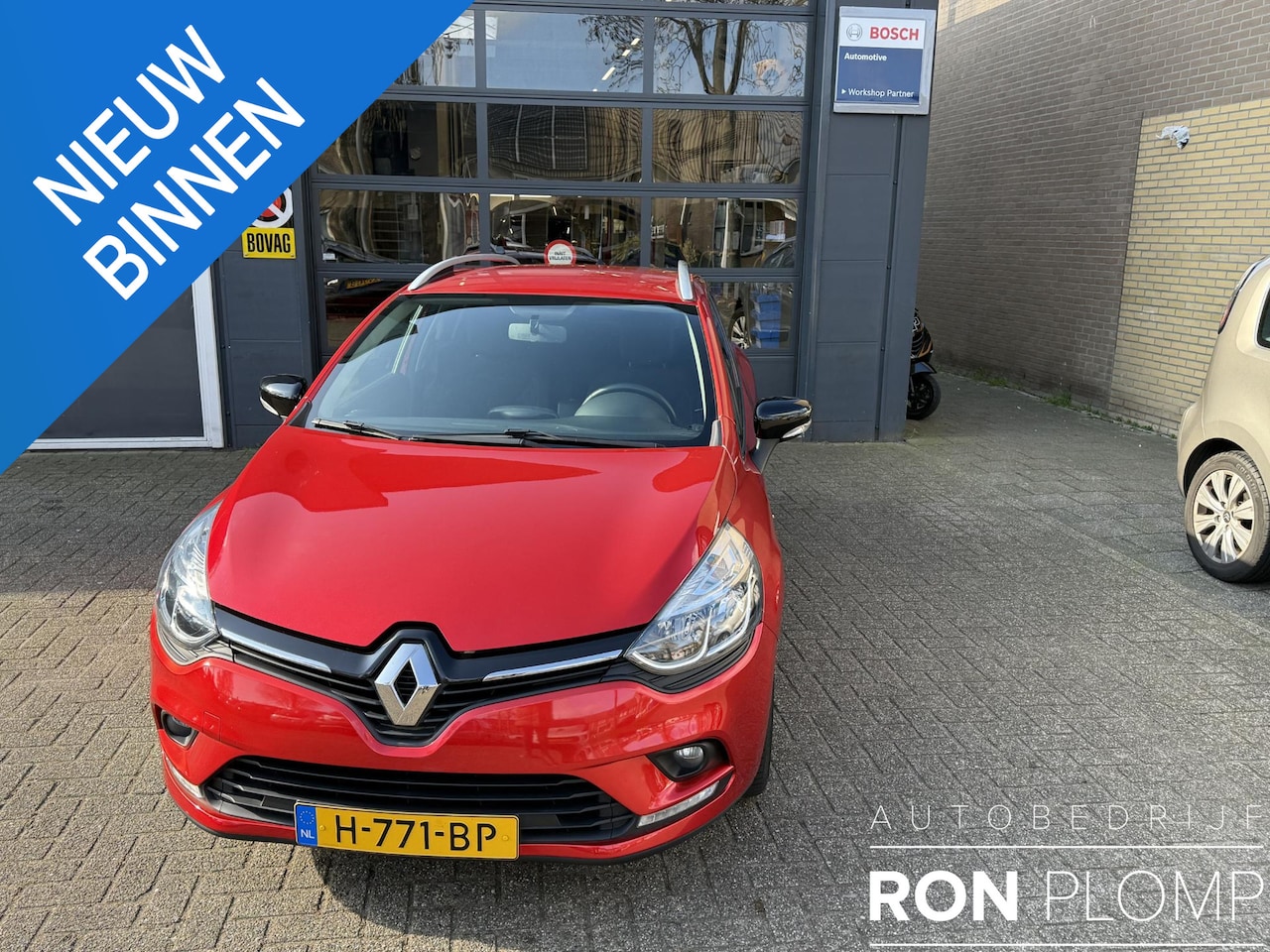 Renault Clio Estate - 0.9 TCe Limited Airco/ Navigatie/ Apple CarPlay/Cruise/Led/ LMV - AutoWereld.nl