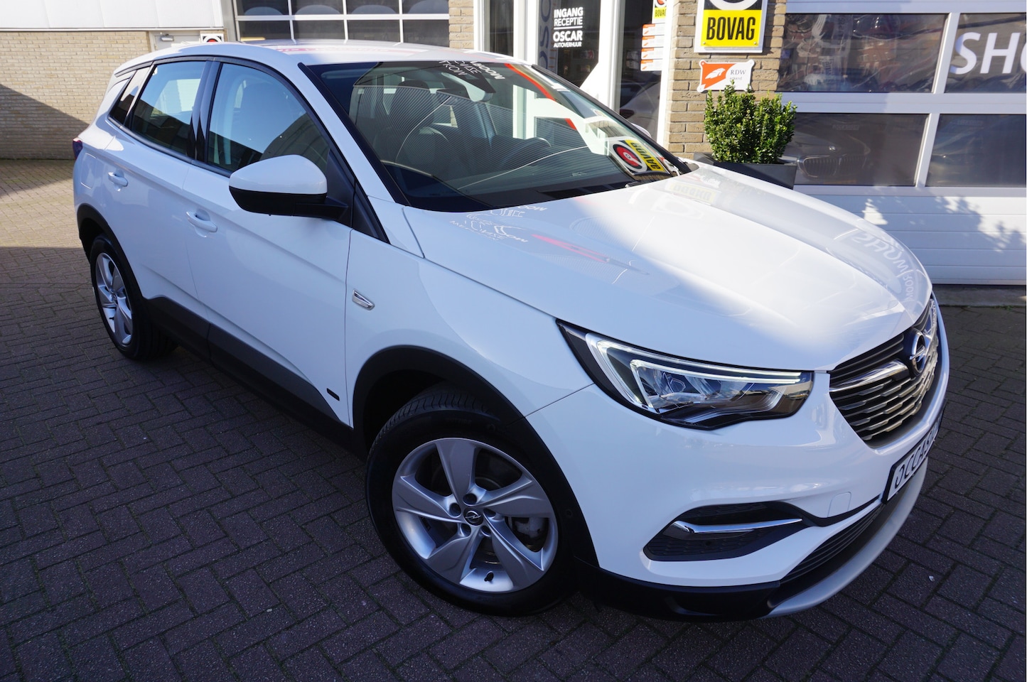 Opel Grandland X - 1.6 Turbo Hybrid Elegance Automaat - AutoWereld.nl