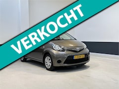 Toyota Aygo - 1.0 VVT-i Now |Airco| C.V | NL |5-drs |NL |