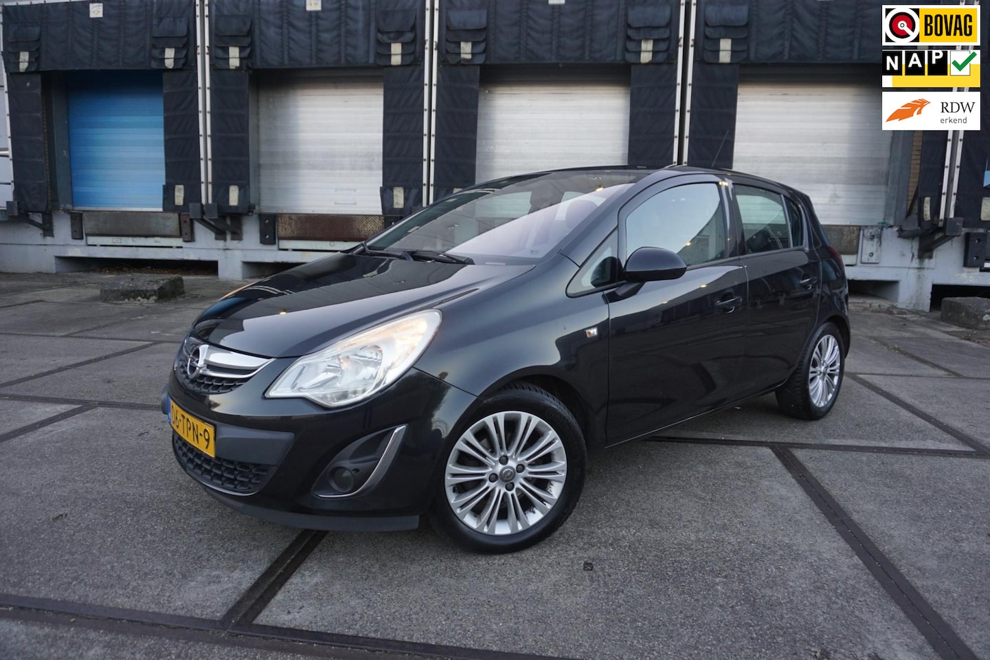 Opel Corsa - 1.2-16V Cosmo * Cruise * Airco * - AutoWereld.nl