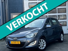 Hyundai i20 - 1.2i i-Deal | Airco | Navi | LMV | 41000 KM N.A.P