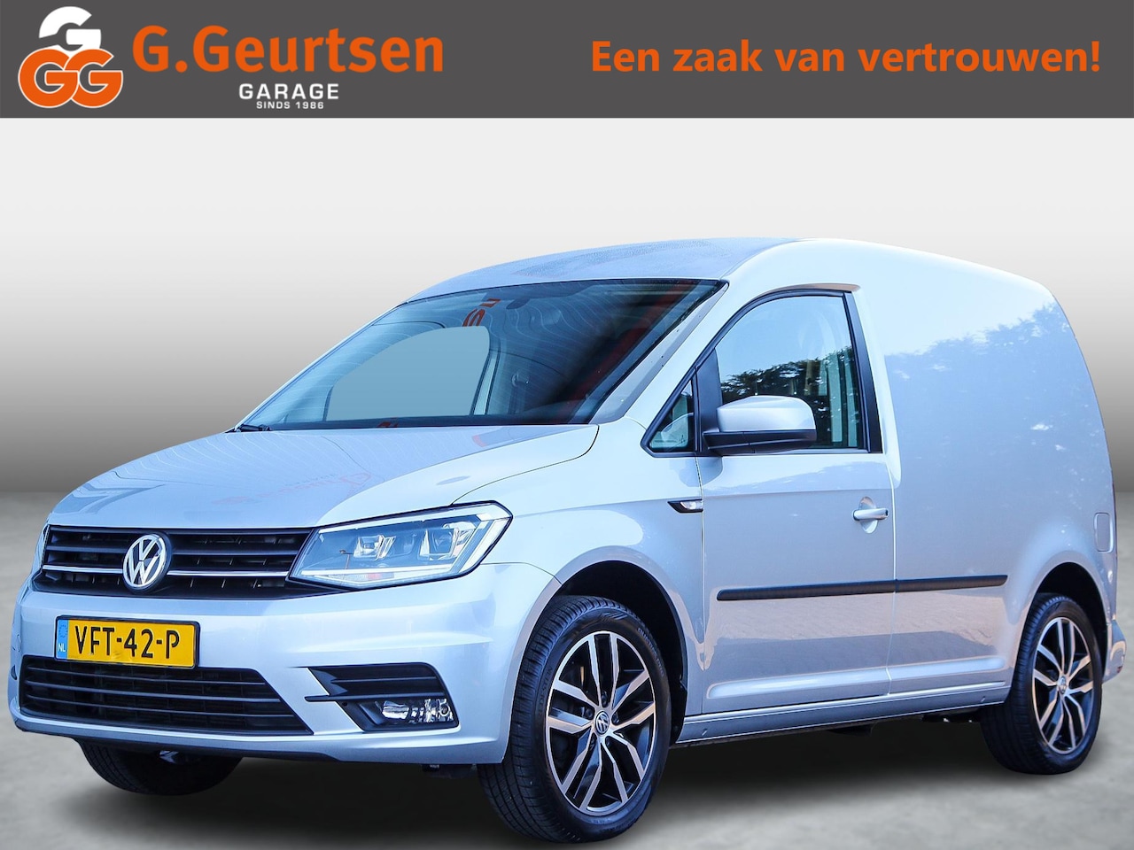 Volkswagen Caddy - 2.0 TDI L1H1 BMT C-Edition 2.0 TDI L1H1 BMT C-Edition, Xenon, 17", Eerste Eigenaar, Trekhaak, Navigatie, Apple CarPla - AutoWereld.nl