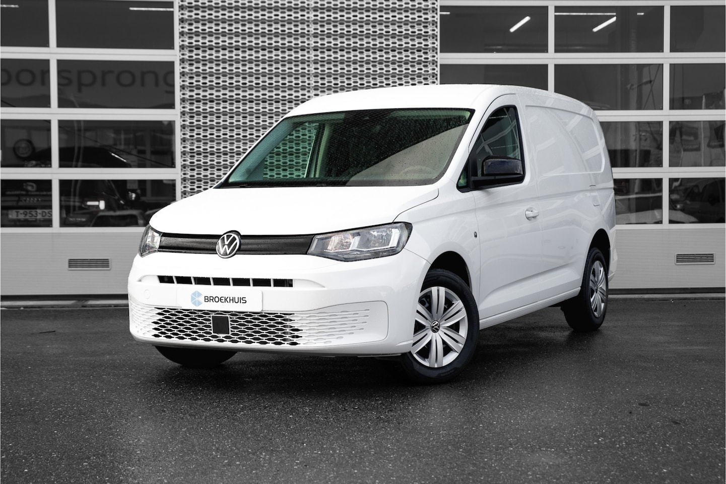 Volkswagen Caddy Maxi - | Comfort | Exterieur Pakket | Digitaal Display | Navi By App | Trekhaak - AutoWereld.nl