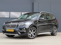 BMW X1 - SDrive20i High Executive 1e eig. [ head-up camera afneembare trekhaak leder sport navi pro